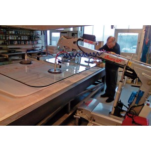 Manutention mobile de vitrage en atelier avec robot de vitrage Smartlift PALVAC - SL208