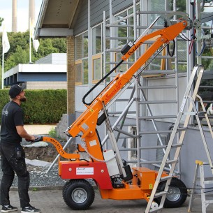 Pose de vitrage sur chantier avec robot à ventouse SL609 HL SMARTLIFT